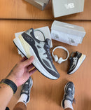 New Balance 990