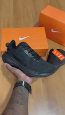 Nike Vomero 17