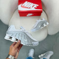 Nike Shox R4