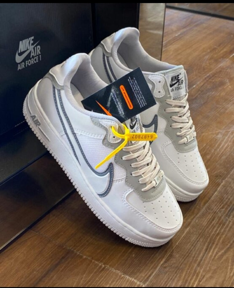 Nike AIR FORCE - GS REACT