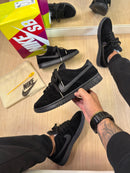 Nike Dunk SB Low Pro All Black Camurça