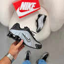 Nike Shox R4