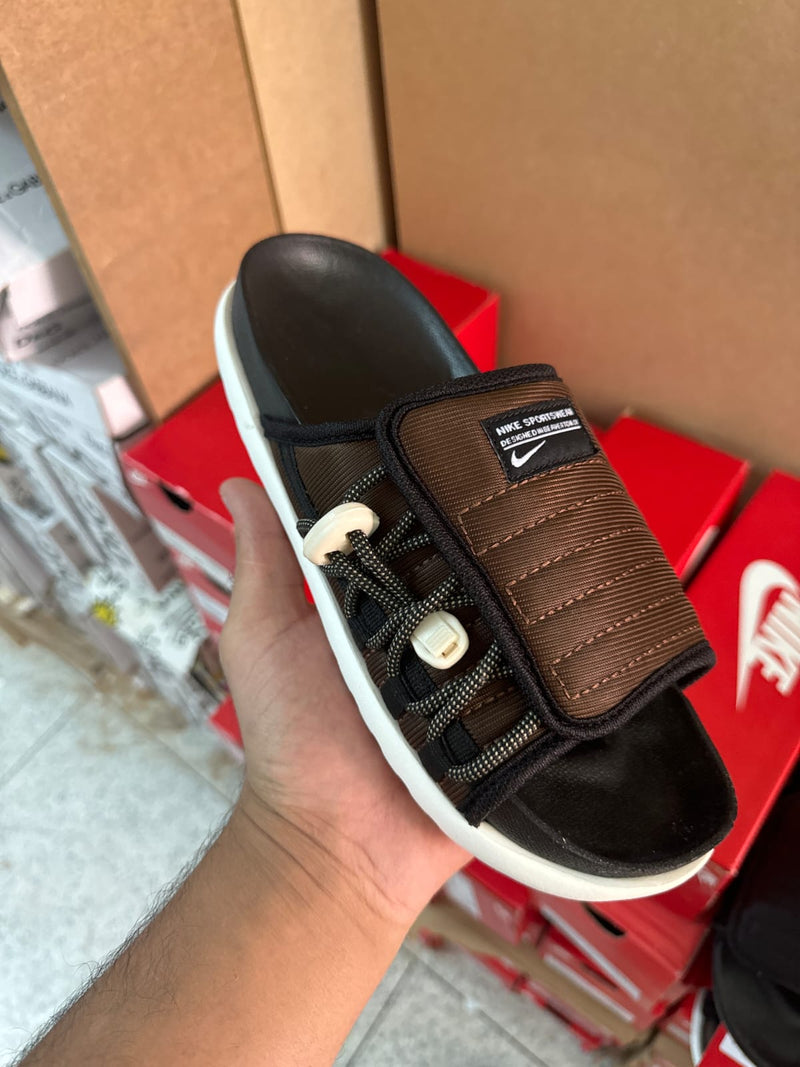 Chinelo Nike Asuna 2.0