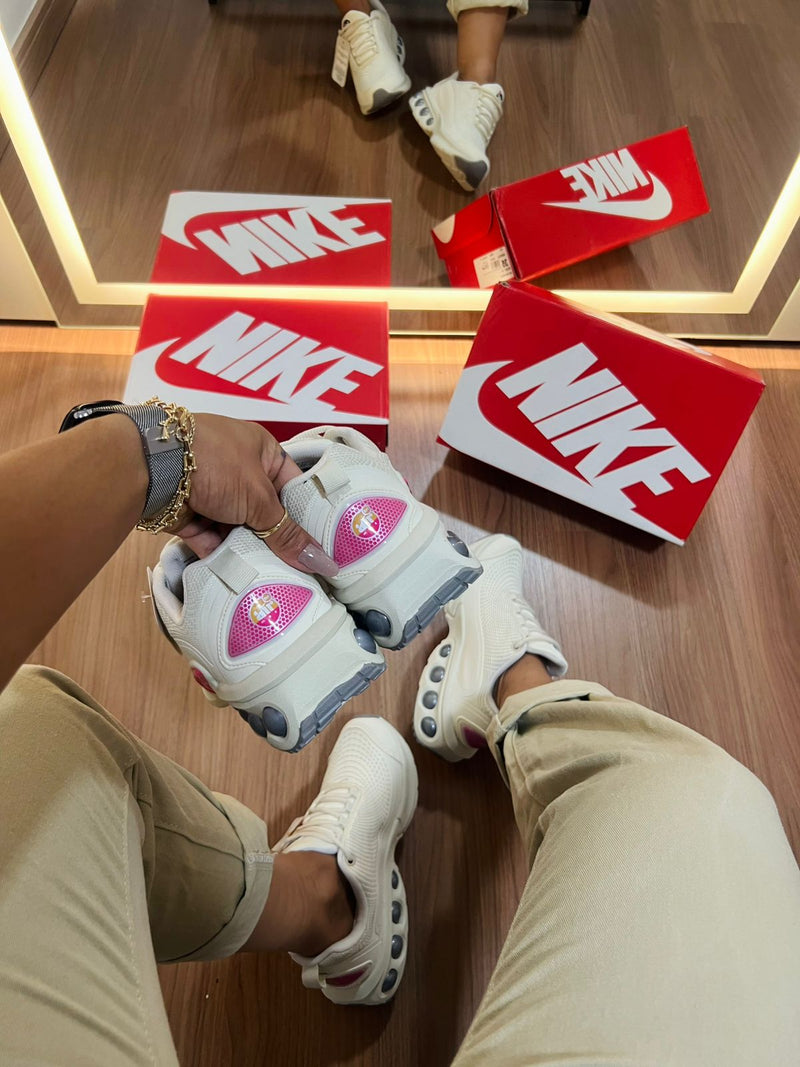 Nike AirMax DN Feminino