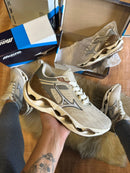 Mizuno Wave Stratos 3