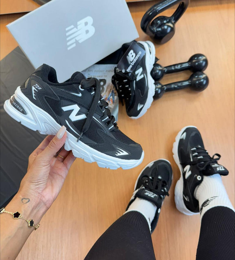 New Balance 725