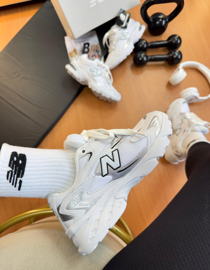 New Balance 725