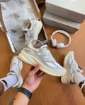 New Balance 990