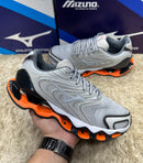 Mizuno Wave Prophecy 12S