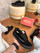 Vans KNU