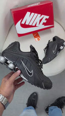 Nike Shox R4