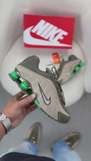 Nike Shox R4