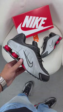 Nike Shox R4