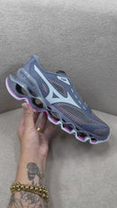 Mizuno Wave Prophecy 15