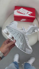 Nike Shox R4