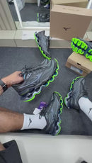 Mizuno Wave Prophecy 15
