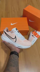Nike Vomero 17