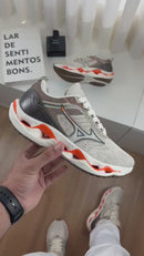 Mizuno Wave Stratos 3